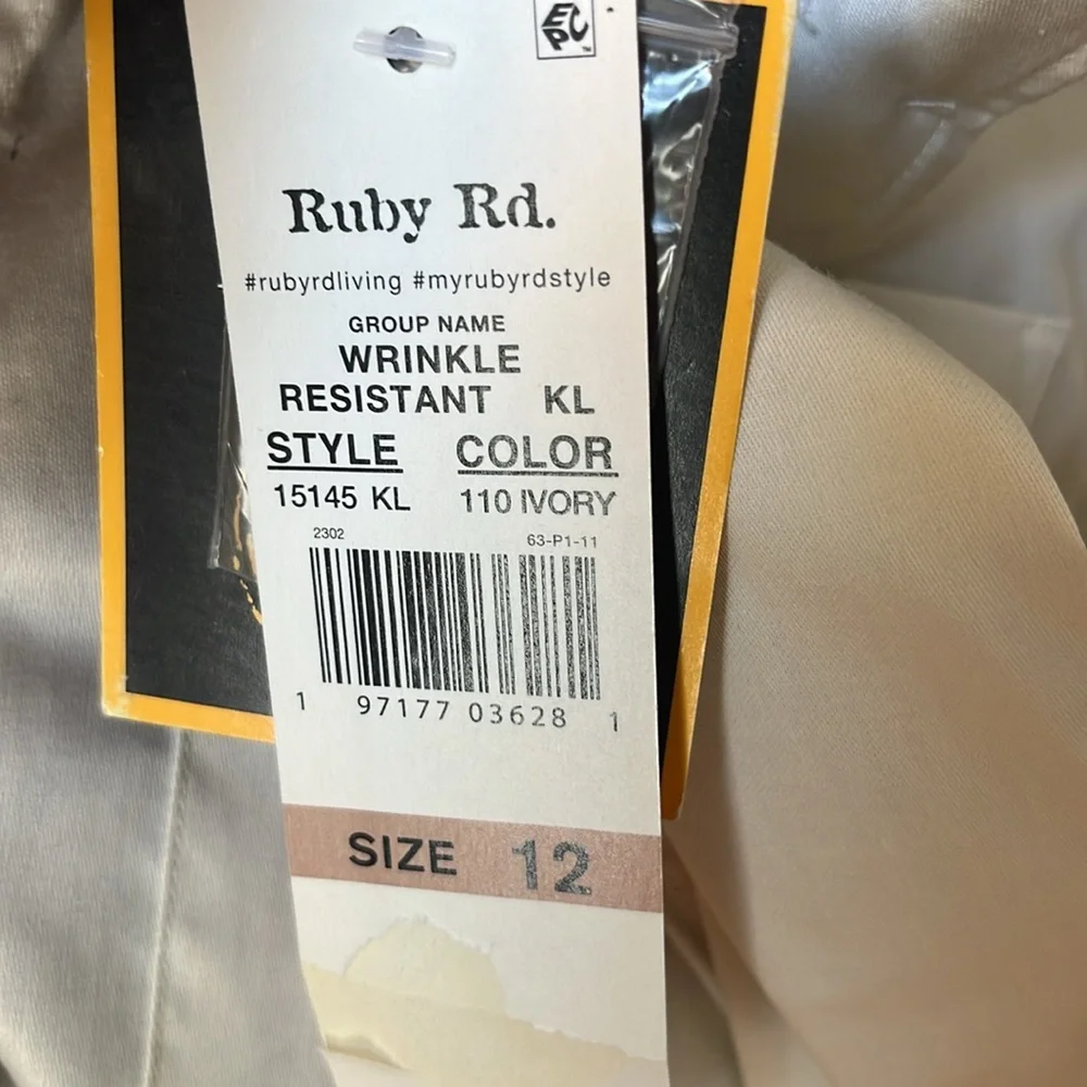 Ruby Rd. White Button-Up Shirt, Read - Picture 7 of 8